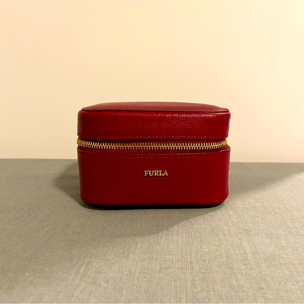 Red jewelry box